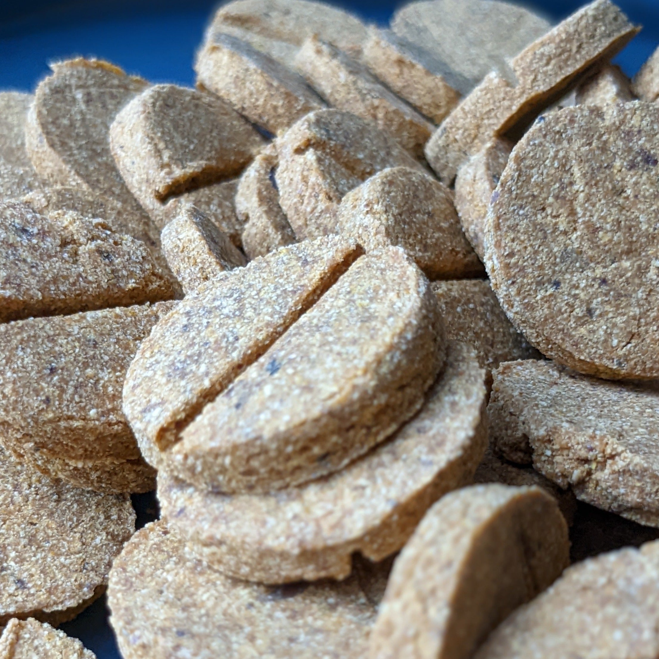 CHESTER'S PEANUT BUTTER AND GINGER DOG TREATS FOR CIRCULATORY SUPPORT