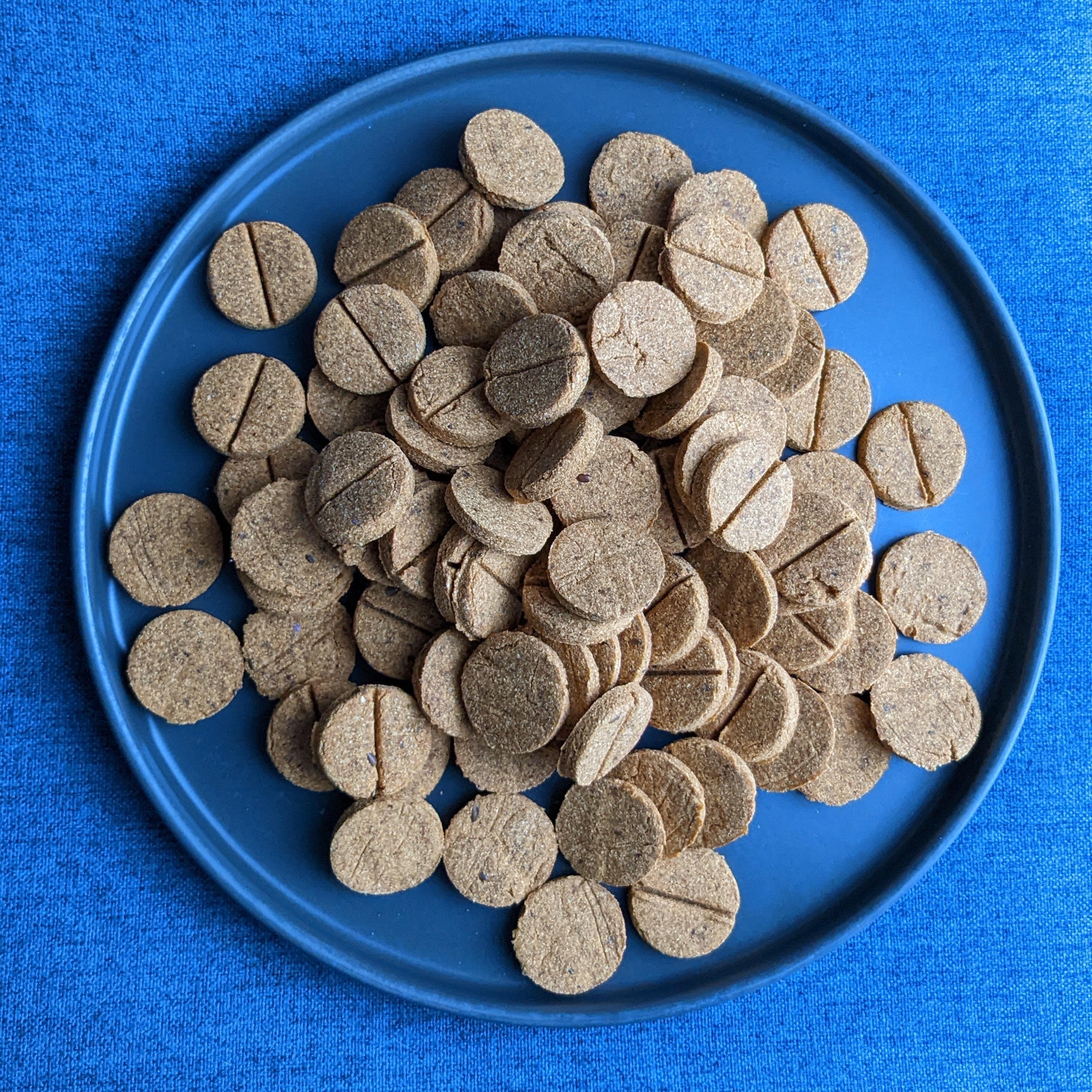 CHESTER'S PEANUT BUTTER AND GINGER DOG TREATS FOR CIRCULATORY SUPPORT